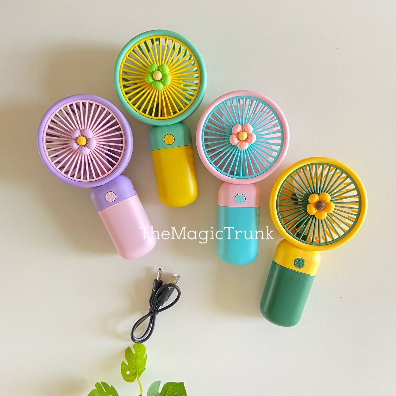 Floral Daisy Portable Hand Fan Rechargeable ( 1pc )