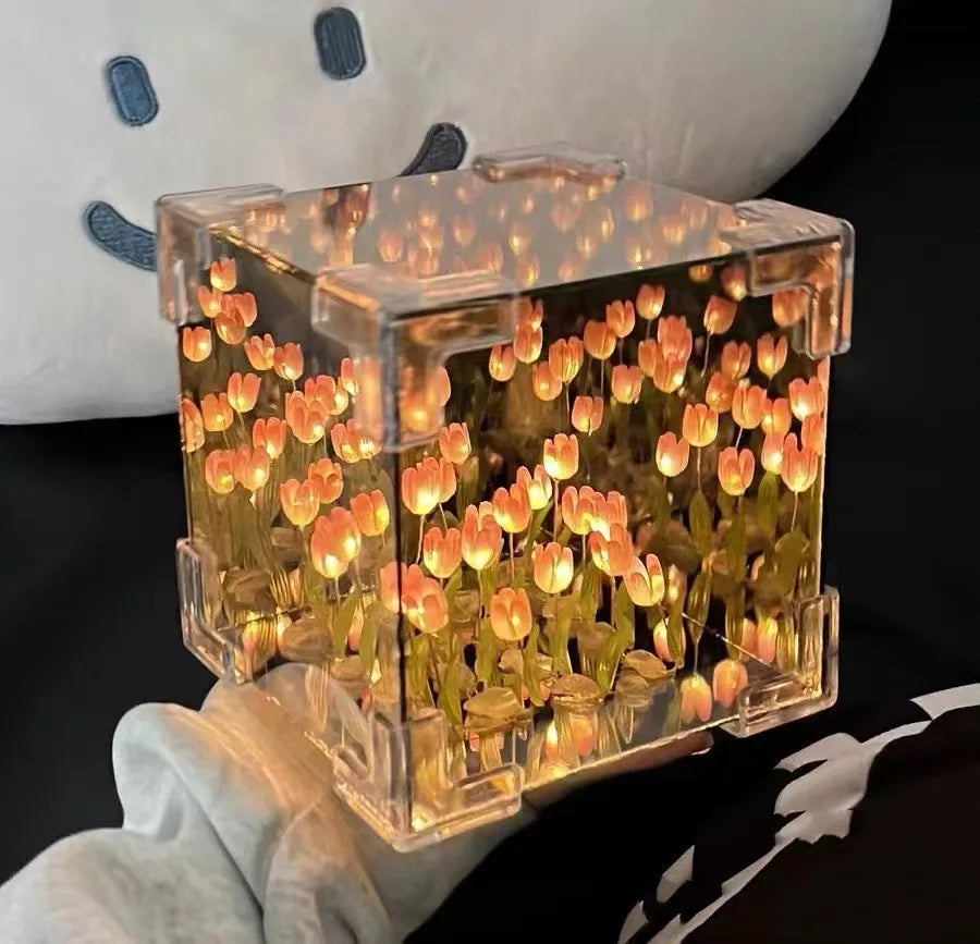 DIY Infinite Reflection Tulip Lamp